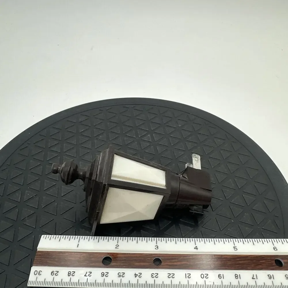 Vintage Lamp Post Style Nightlight MCM